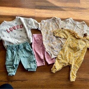 Adorable Baby Clothing Set with Floral Patterns Baby Girl Clothing Bundle Carter